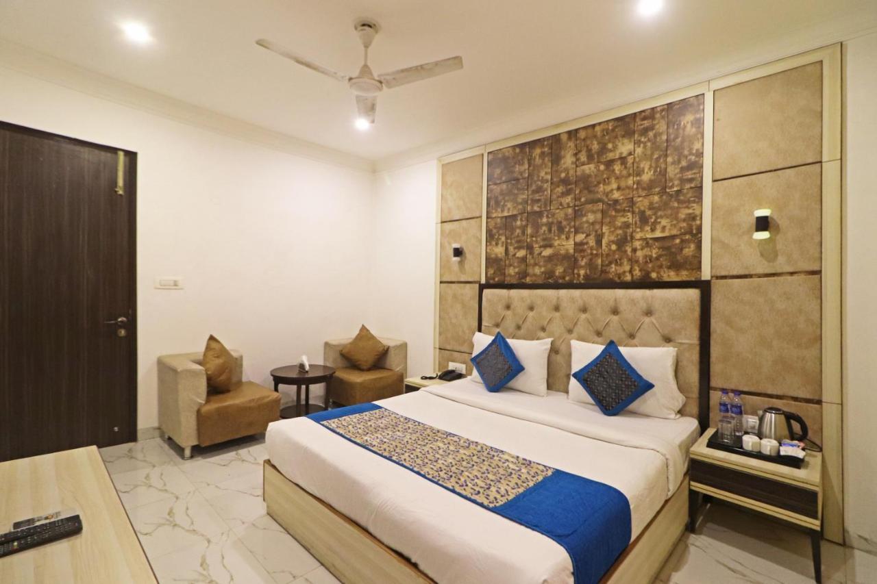 Hotel Almora Near Delhi Airport New Delhi Eksteriør billede