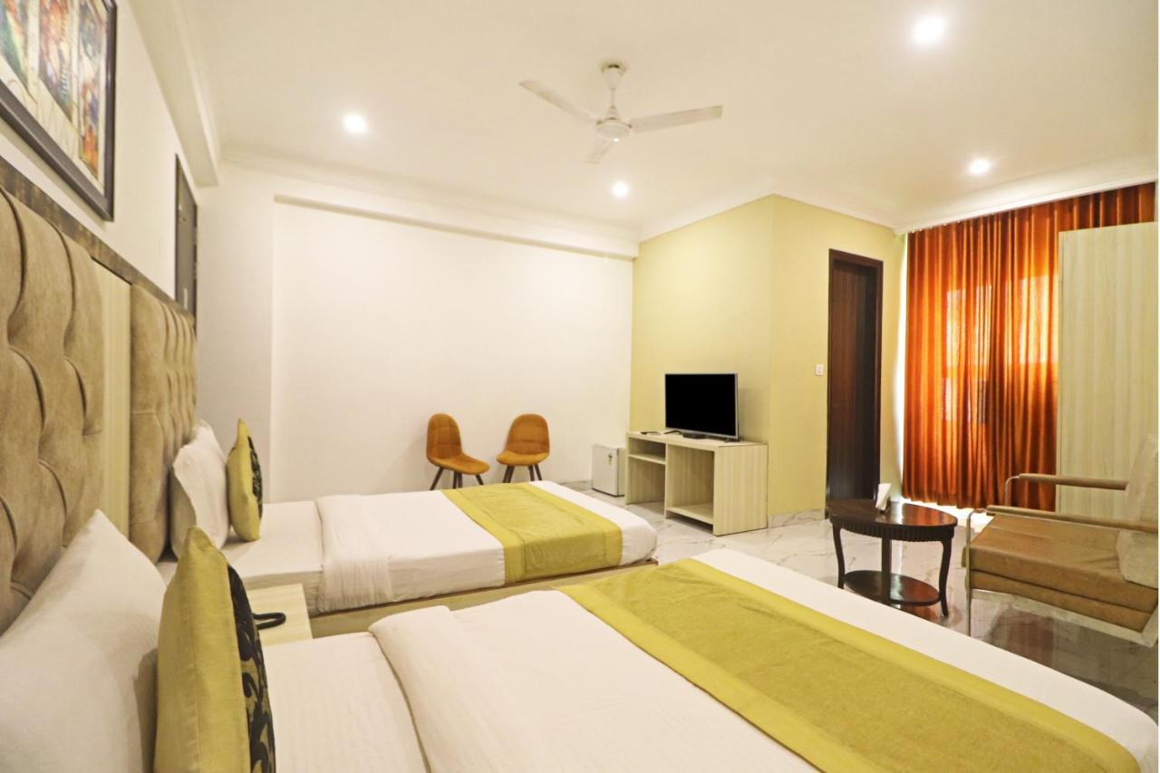 Hotel Almora Near Delhi Airport New Delhi Eksteriør billede