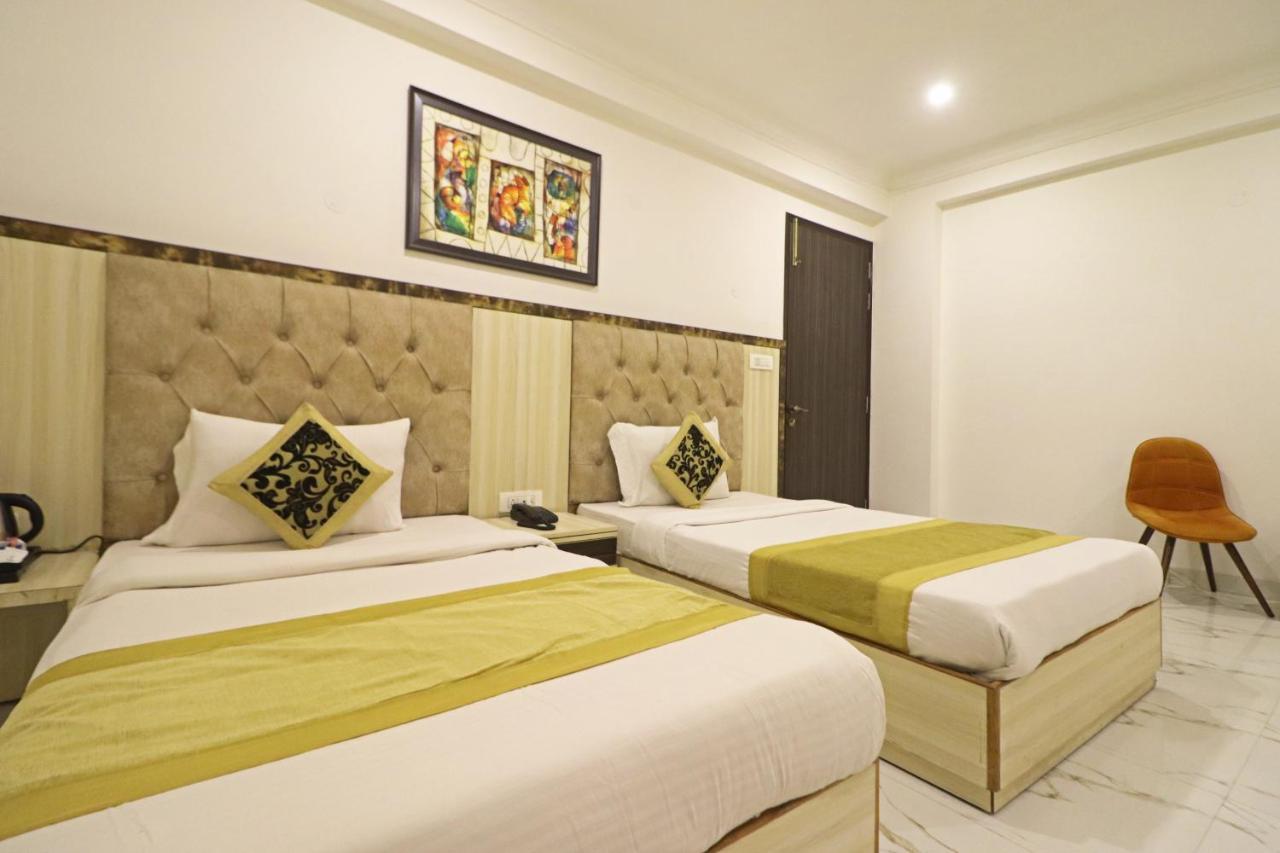 Hotel Almora Near Delhi Airport New Delhi Eksteriør billede