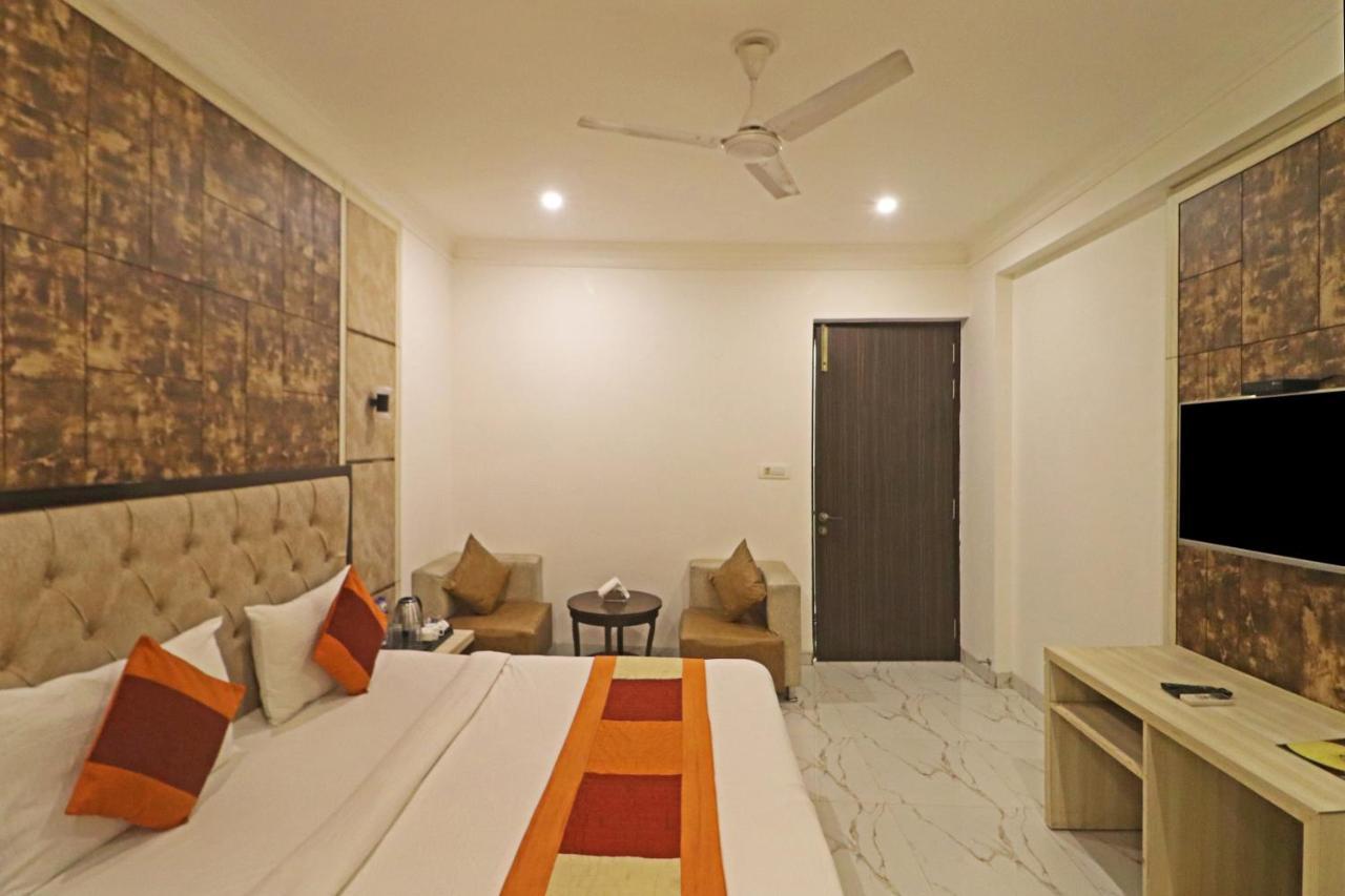 Hotel Almora Near Delhi Airport New Delhi Eksteriør billede