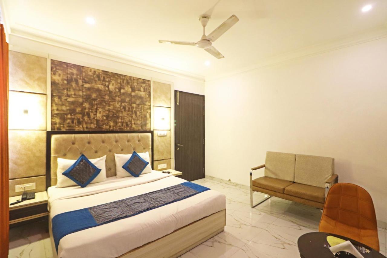 Hotel Almora Near Delhi Airport New Delhi Eksteriør billede