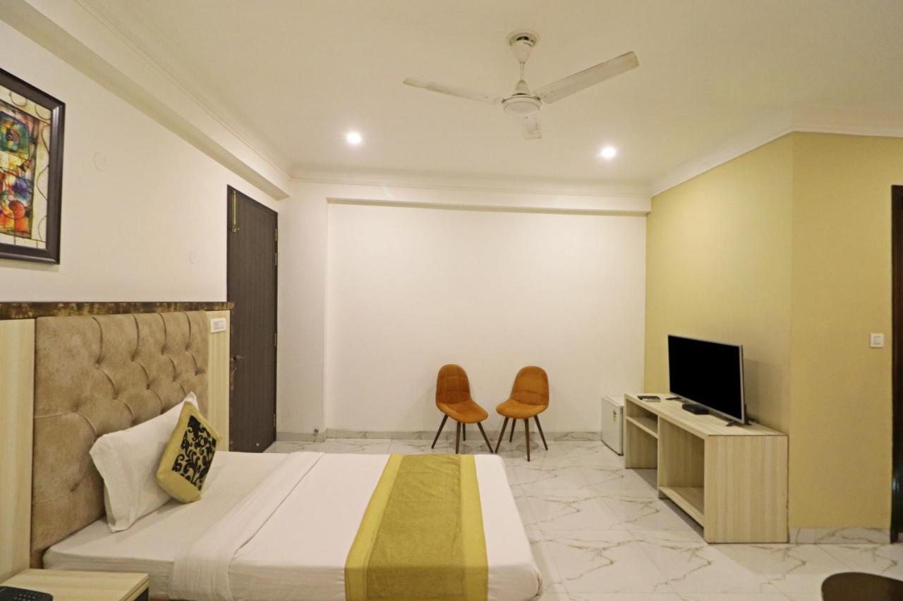 Hotel Almora Near Delhi Airport New Delhi Eksteriør billede